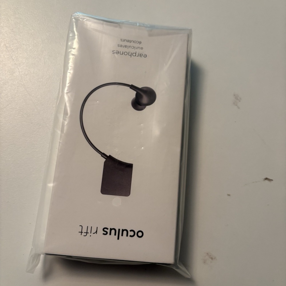 Brand New Oculus Rift Earphones - Never Opened